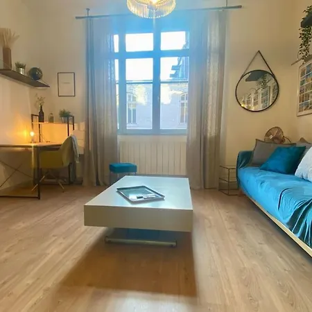 Apartament Lucas : Grand T2 Plein Centre ! *